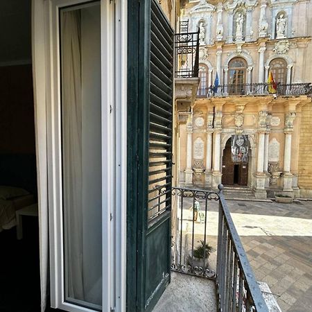 Appartement Casa Garibaldi à Trapani Extérieur photo