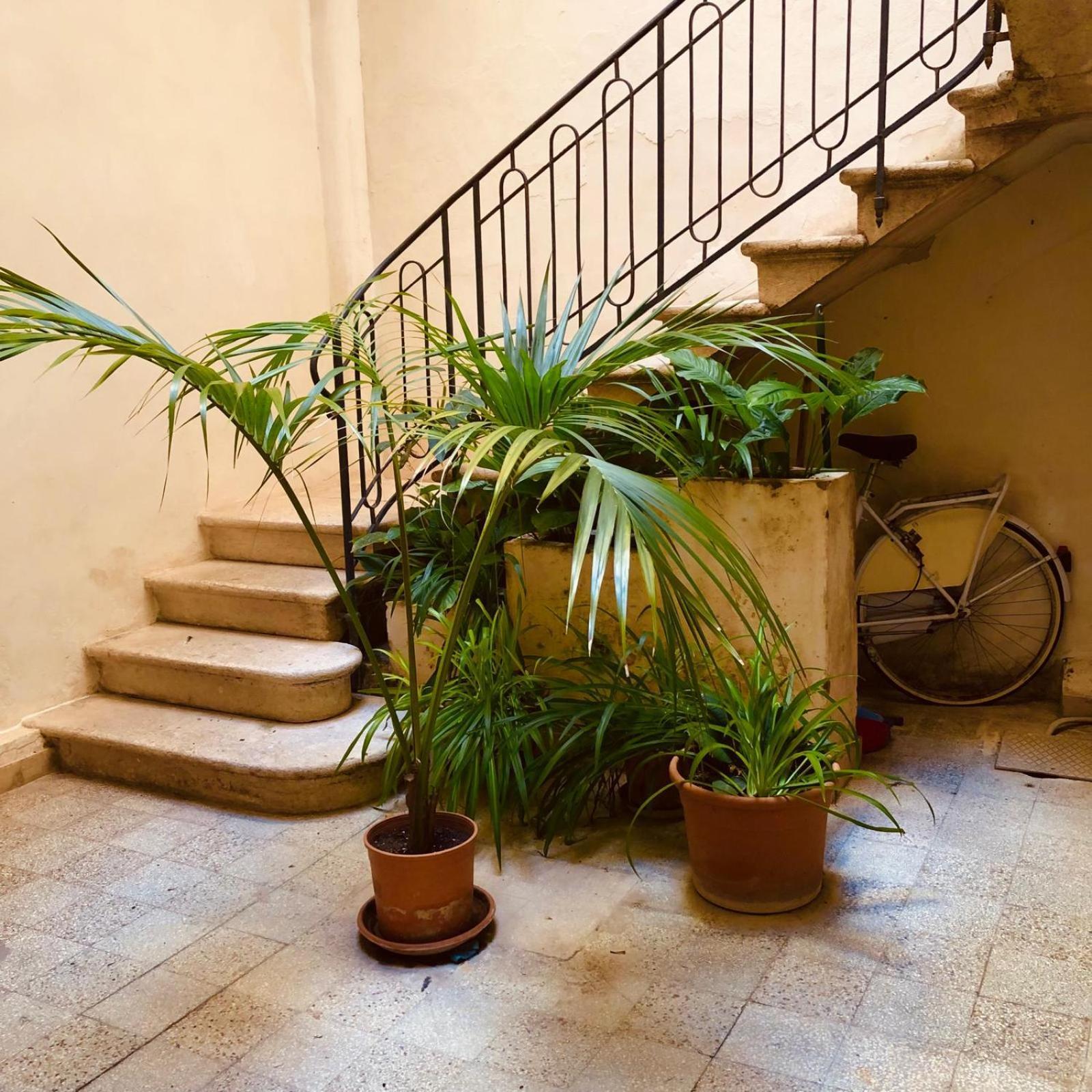 Appartement Casa Garibaldi à Trapani Extérieur photo